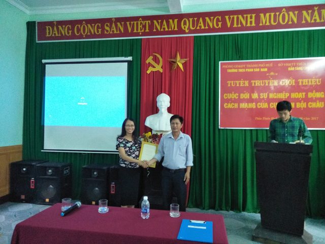 Tổ chức hoạt động tuyên truyền  giới thiệu về cuộc đời và sự nghiệp hoạt động cách mạng của cụ Phan Bội Châu